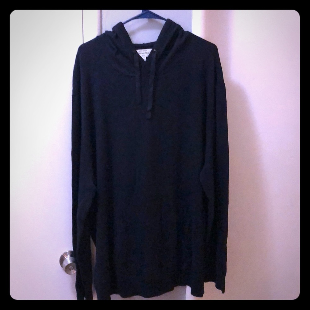 Men’s cotton cashmere sweater.
